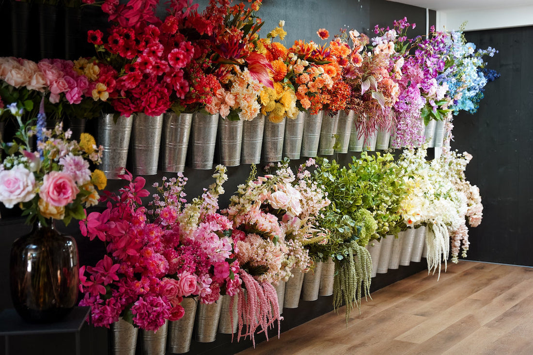Levensechte kunstbloemen en zijden bloemen van Fan of Flowers in een luxe interieur